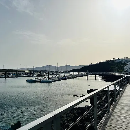 -montorian View Lanzarote- بويرتو ذيل كارمين