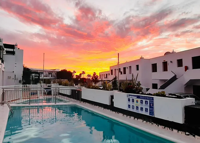 -montorian View Lanzarote- * Puerto del Carmen (Lanzarote)